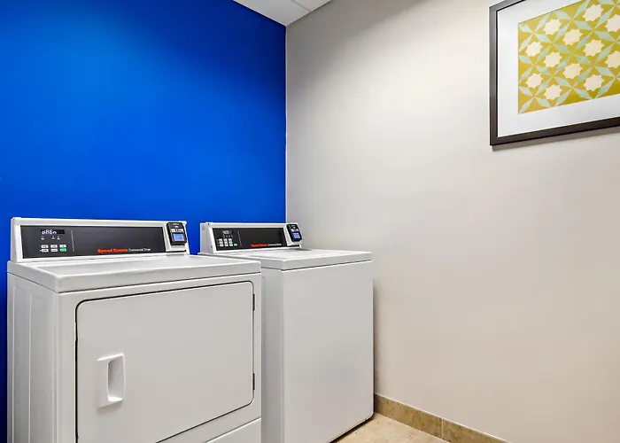 Holiday Inn Express & Suites Jacksonville South East - Medical Center Area By Ihg